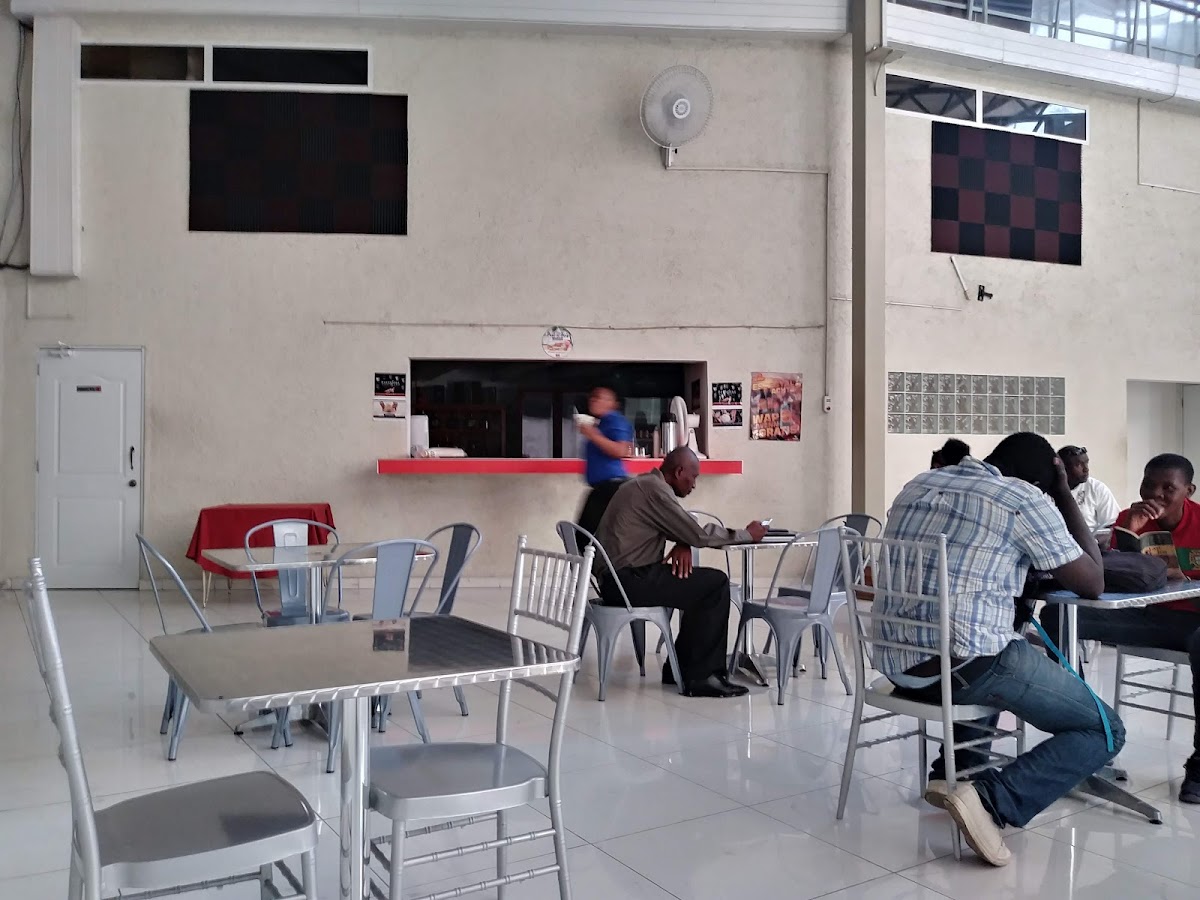 Entre Nous Restaurant-6